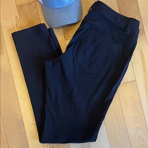 ❌SOLD❌ LULULEMON Men’s ABC classic 5 Pocket Pant
